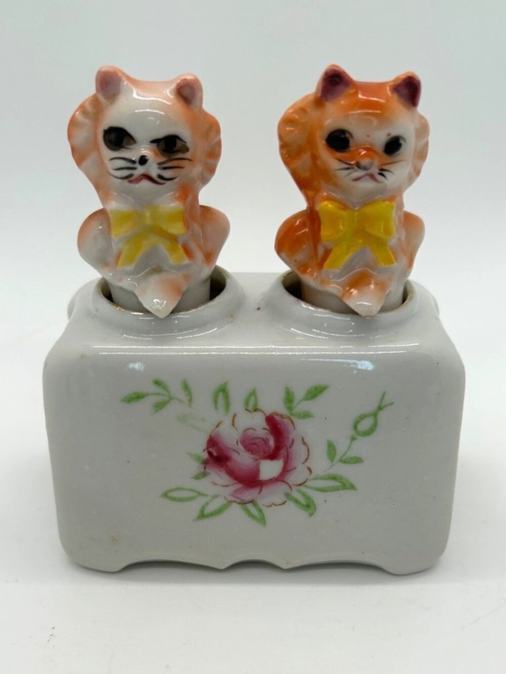 Vintage Ceramic Cat Salt & Pepper Shakers Nodders Floral Base Orange & White - Picture 2 of 16